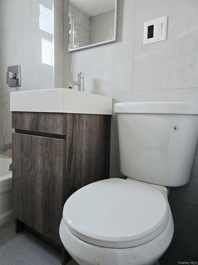 Building Photo - 211-45 Jamaica Ave