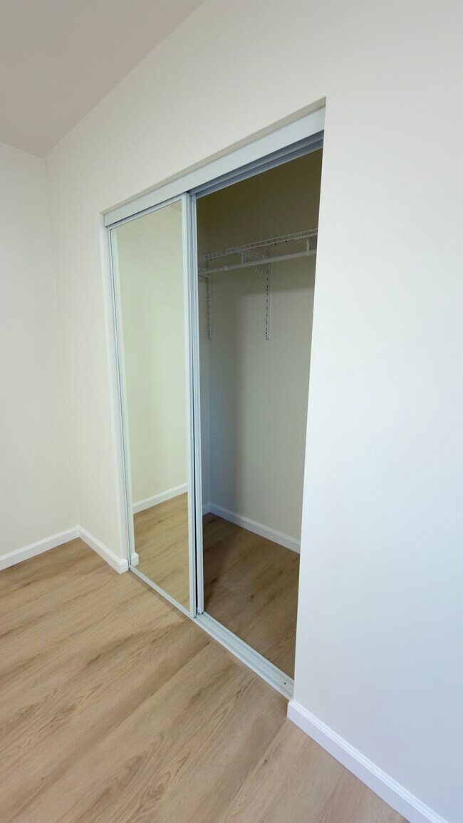 Building Photo - San Pedro