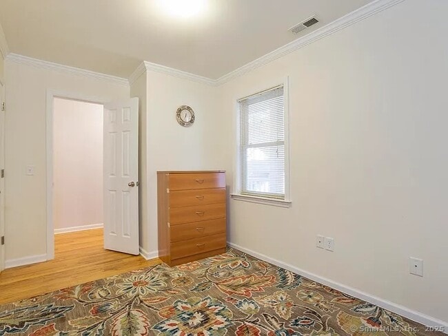 Building Photo - 51 Forest Ave
