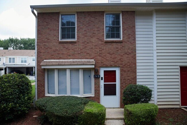Building Photo - 248 Mill Creek Pl