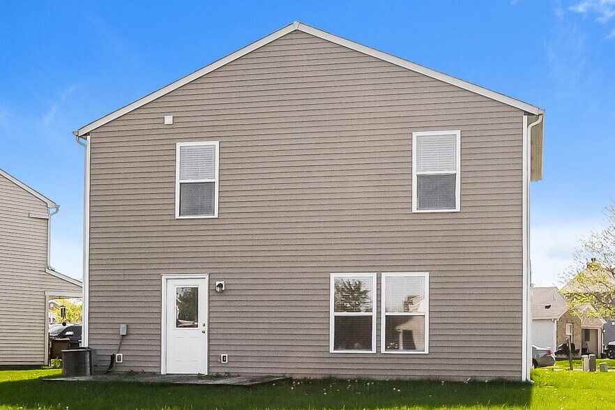 Building Photo - 7930 Caraway Ln