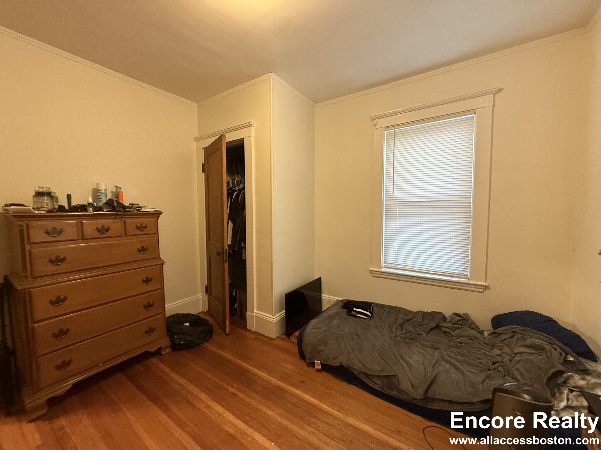 Building Photo - 39 Turner St