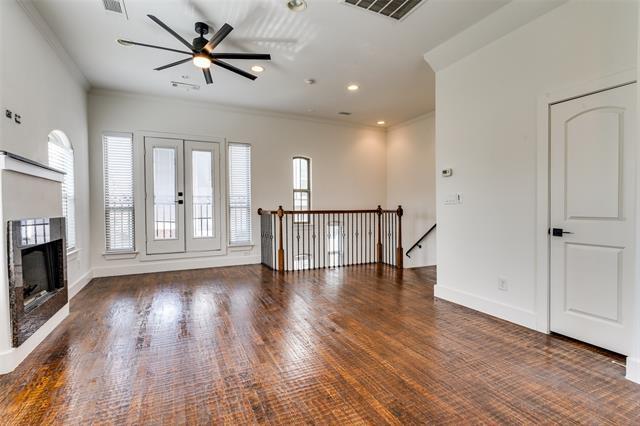 Building Photo - 5922 Ross Ave