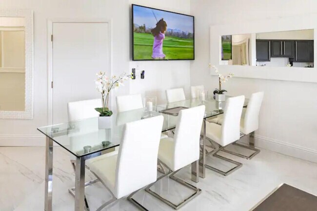 Building Photo - 1916 Perfect Dr