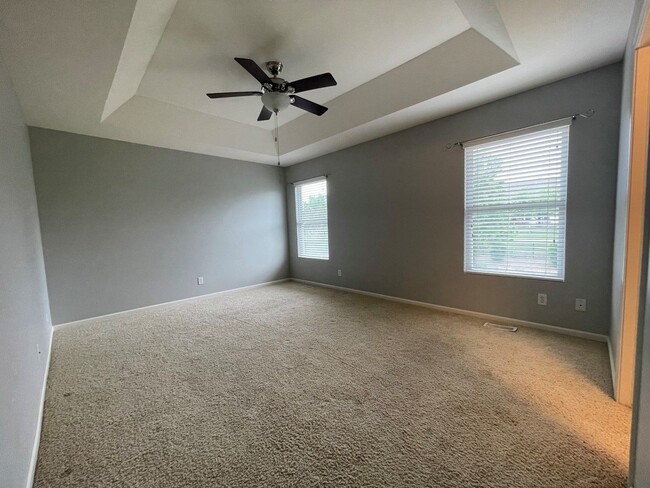 Building Photo - 4 Bedroom Home For Rent In Papillion!!