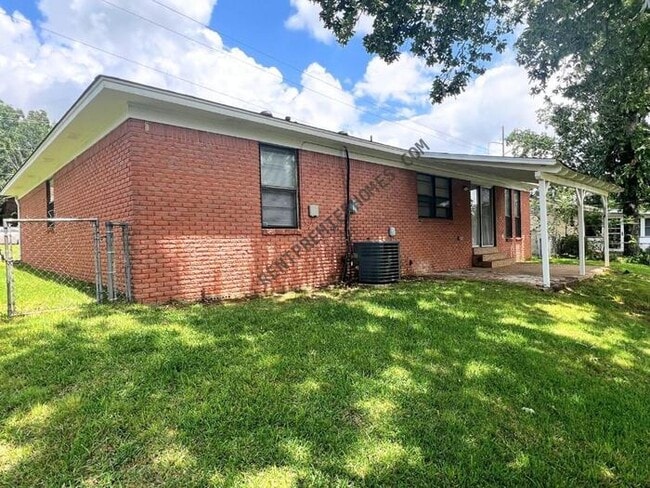 Building Photo - 508 Westfield Dr
