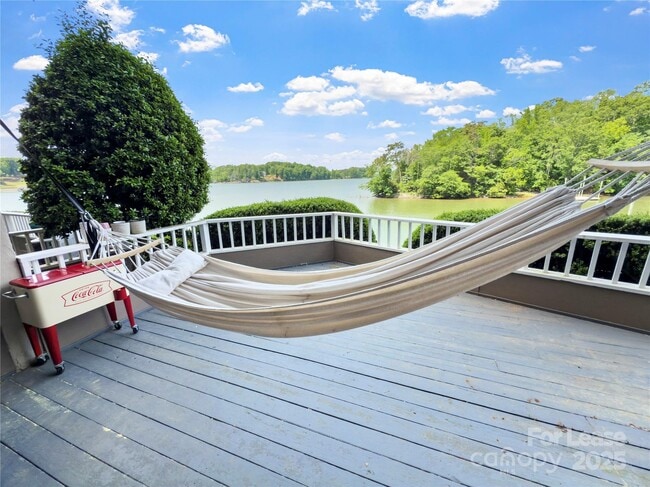 Building Photo - 9808 Emerald Point Dr