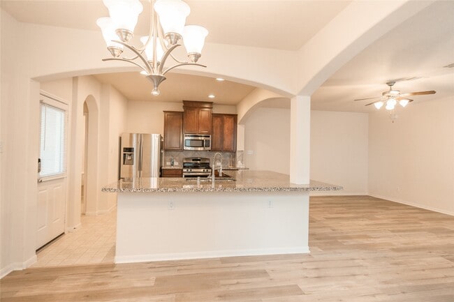 Building Photo - 14623 Roaring Fork Ln