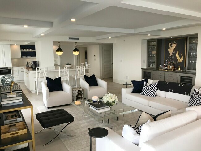 Building Photo - 400 S Beach Rd