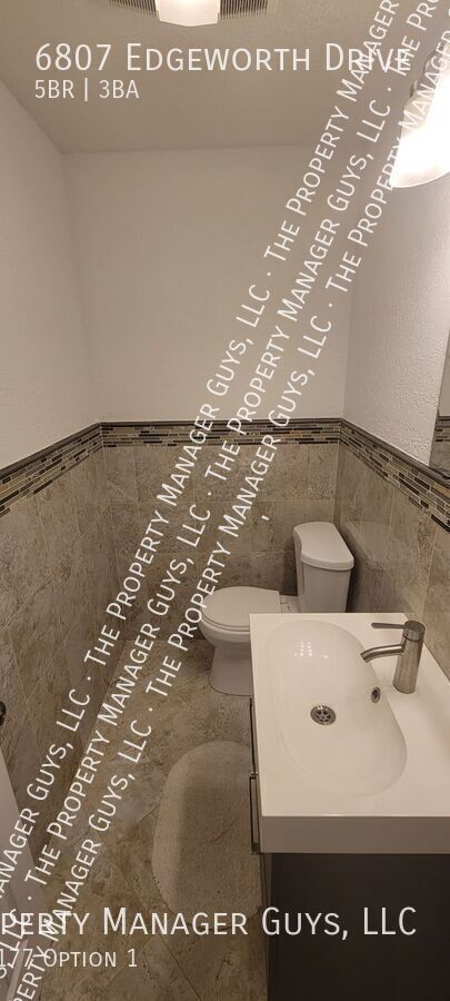 Building Photo - 6807 Edgeworth Dr