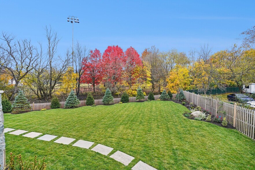 Landscape - 106 Montgomery St