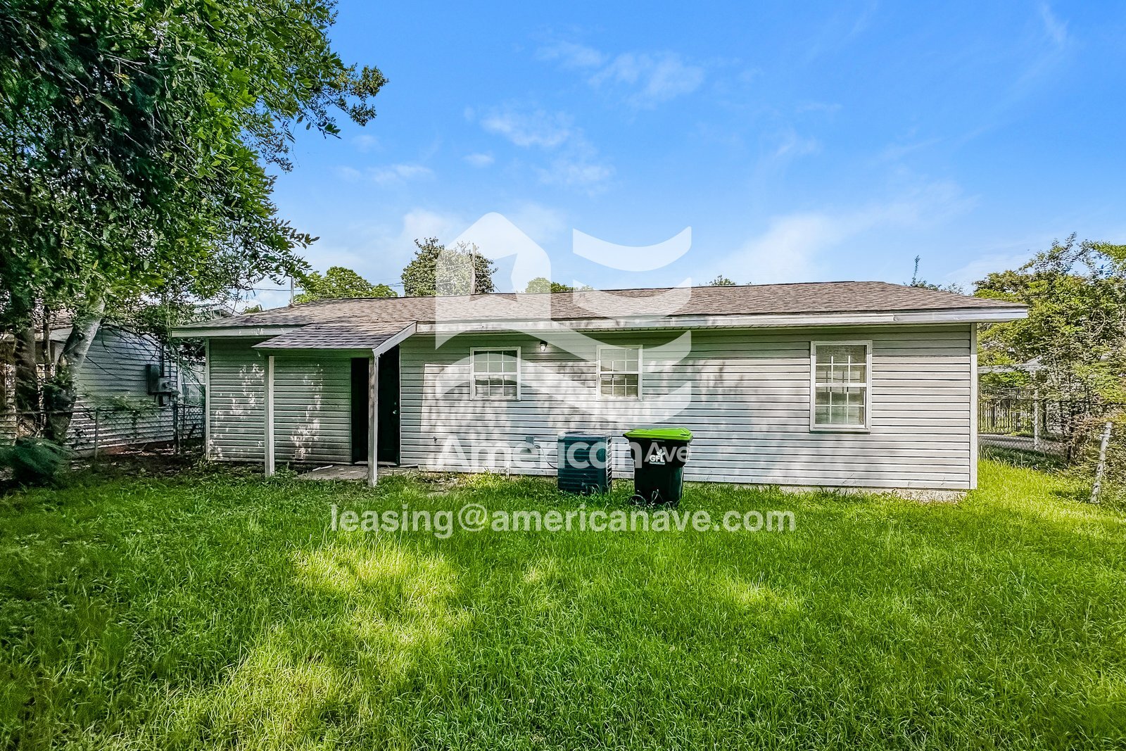 Building Photo - 213 Reid St