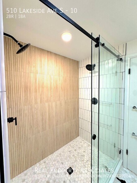 Building Photo - 510 Lakeside Ave S