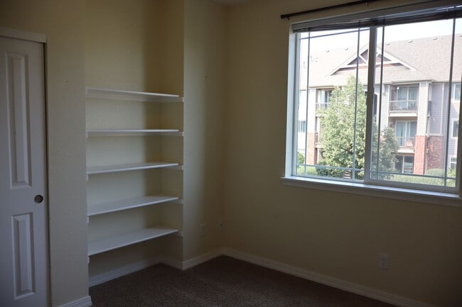 Building Photo - Heart of Fort Collins: Modern Condo + $200...