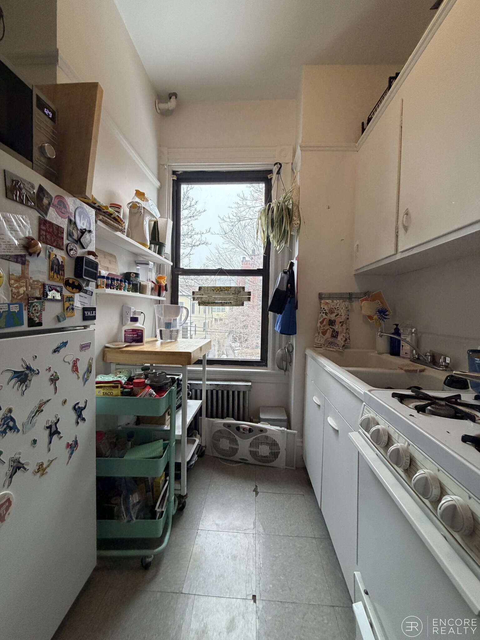 Building Photo - 16 Davis Ave