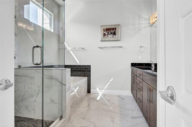 Building Photo - 3504 Clawson Rd