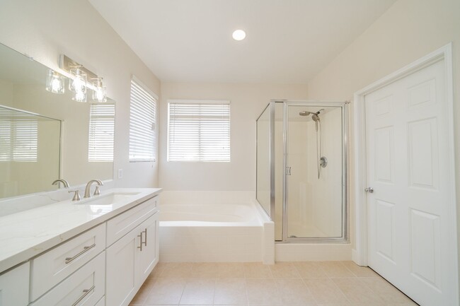 Building Photo - Welcome to 40048 Malacca Way, Murrieta – Y...