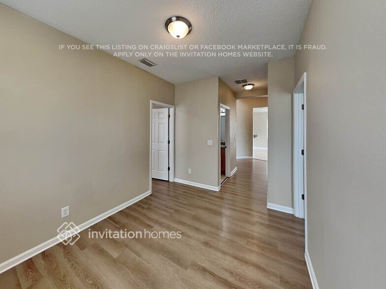 Building Photo - 551 Cressa Cir