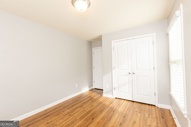 Building Photo - 1705 Barfield Run NW