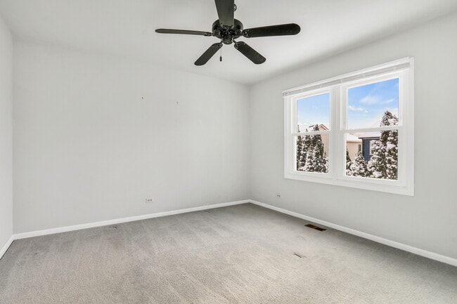 Building Photo - 1000 Cumberland Ln