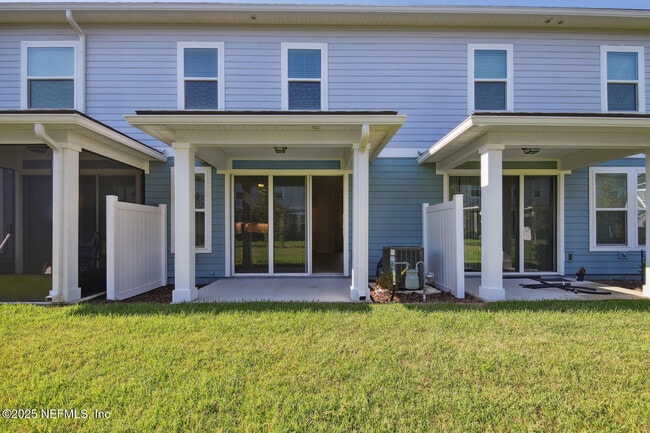 Building Photo - 95 Pinebury Ln