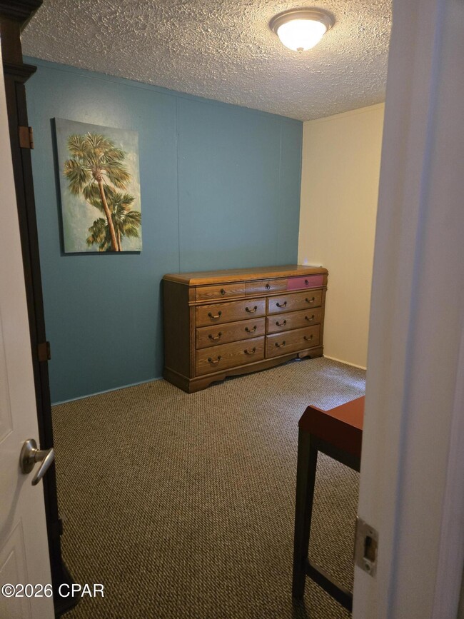 Building Photo - 2115 Bent Oak Ct