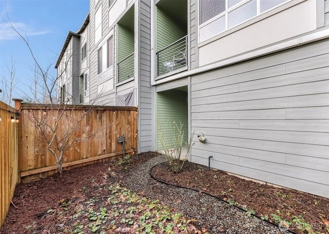 Building Photo - 17905 35th Ave SE