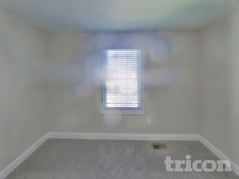 Building Photo - 3630 Hilmar Rd