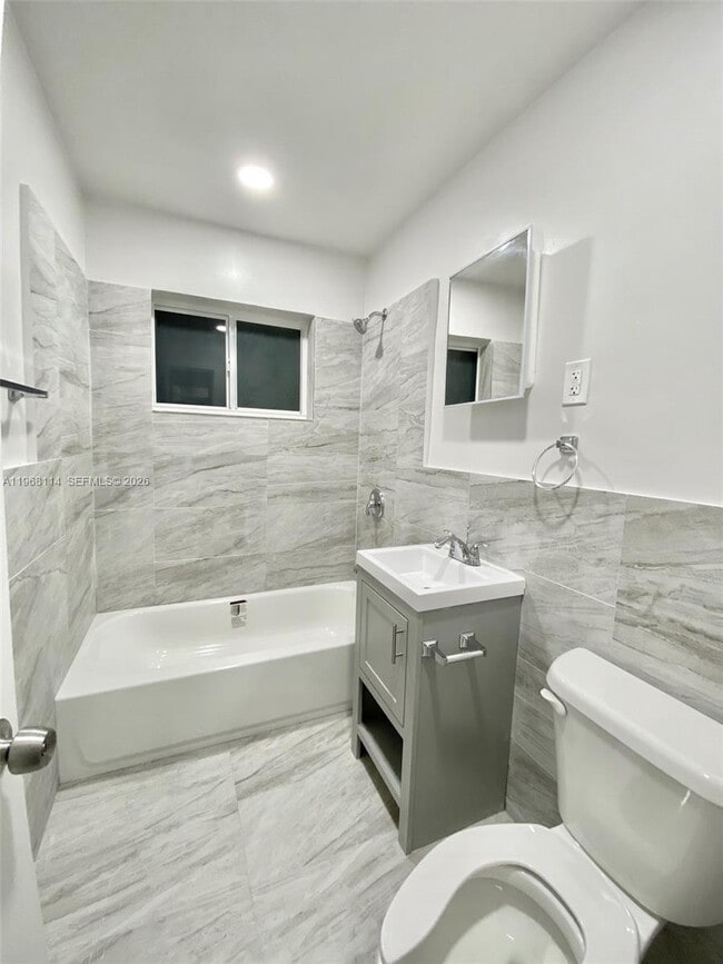 Building Photo - 64 NE 78th St