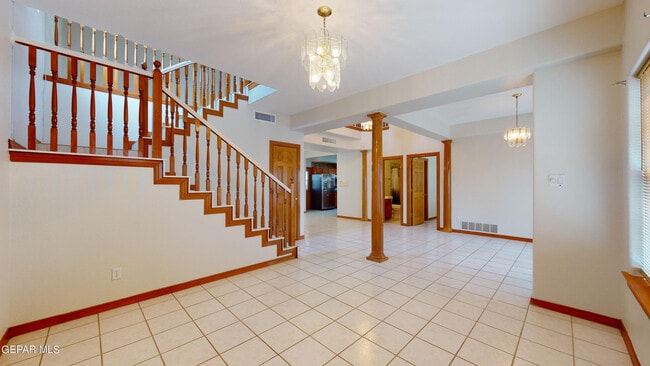 Building Photo - 9033 Leo St