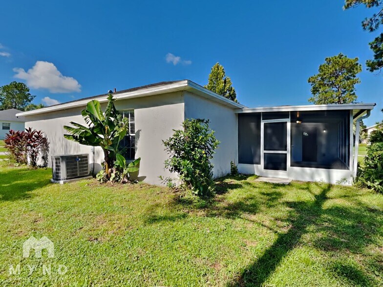 Building Photo - 3240 Grand Pines Dr