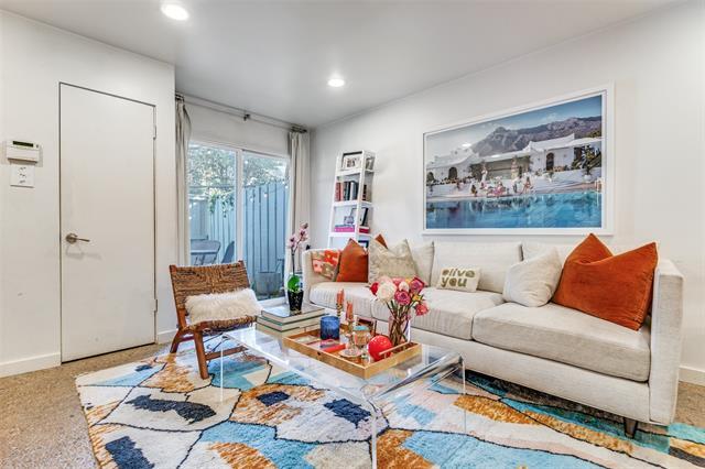 Building Photo - 2727 Hood St