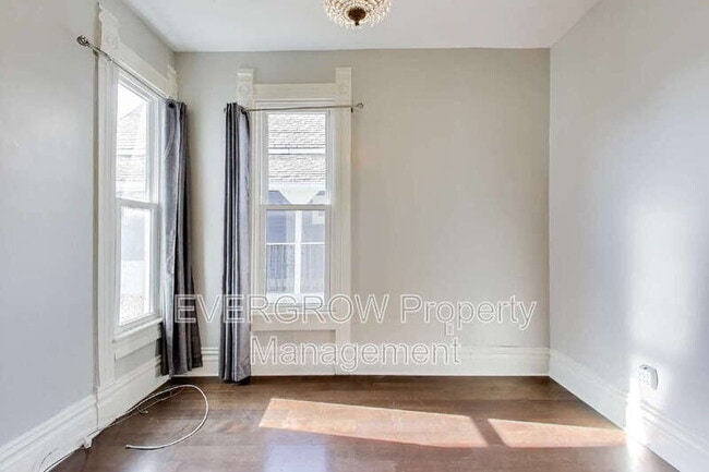 Building Photo - 1140 Hoyt Ave