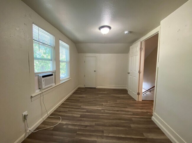 Building Photo - Burney Street Triplex
