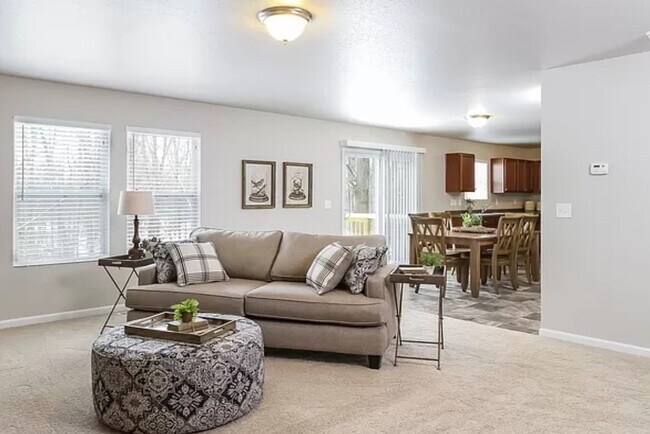 Building Photo - Great Home in Outstanding Schools!