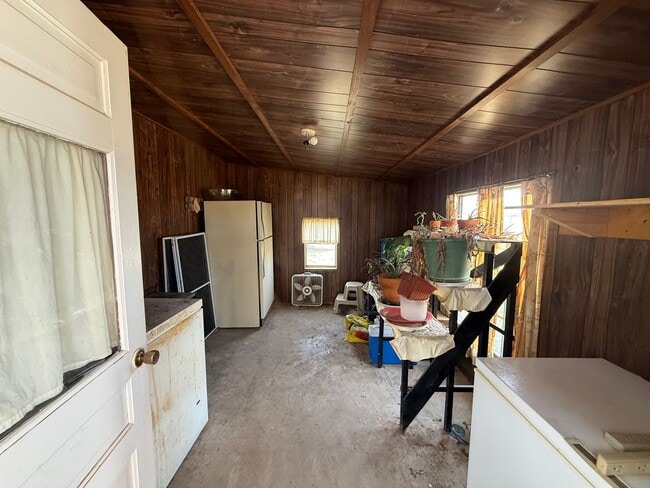 Building Photo - 61144 Bryan Rd