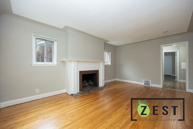 Building Photo - MOVE IN READY! OPEN HOUSE THURSDAY JUNE 26...