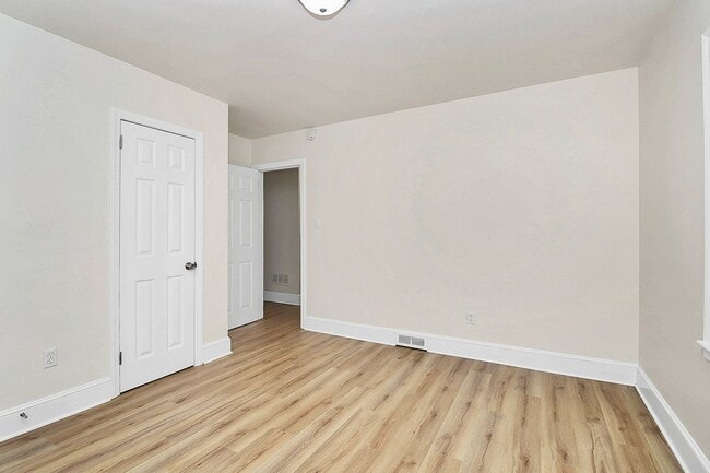 Building Photo - Cozy Echo Hills Two Bedroom Duplex