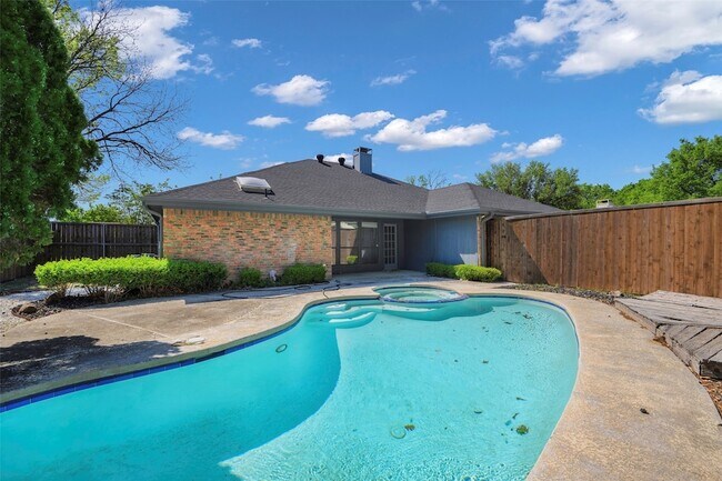Building Photo - 2412 Ables Dr
