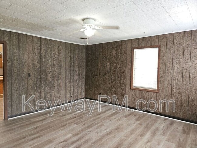 Building Photo - 119 2nd Ave