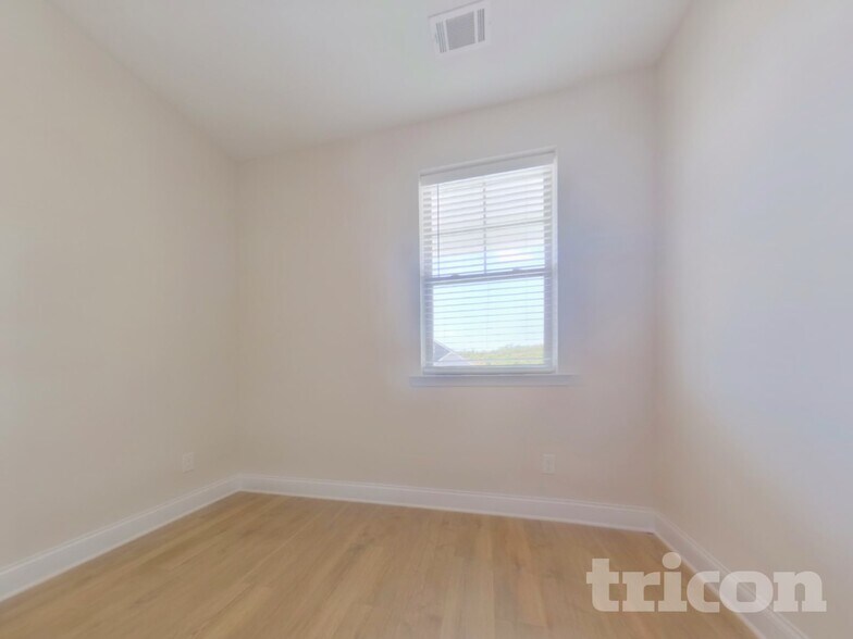 Building Photo - 446 Cantrell Dr