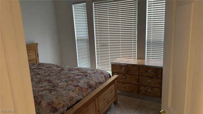 Building Photo - 17430 Dumont Dr