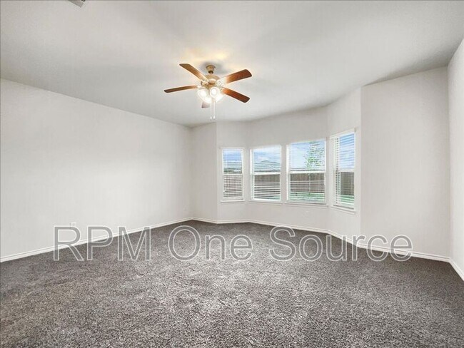 Building Photo - 4009 Savoy Wy