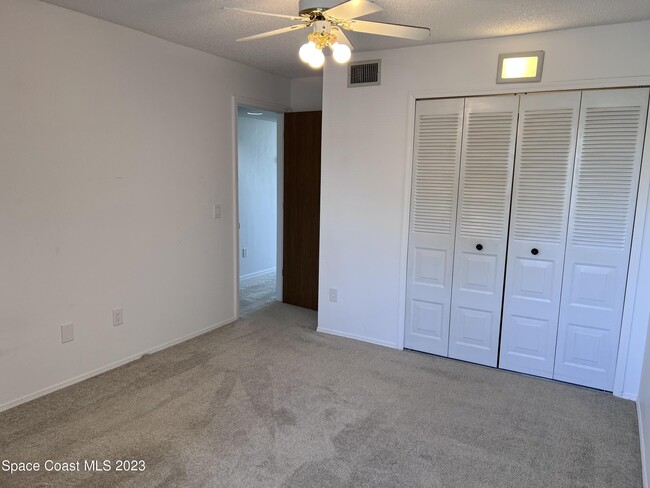 Building Photo - 7240 US-1