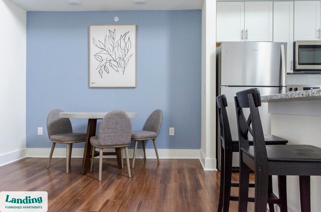 Building Photo - 901 Kelly Green Ln