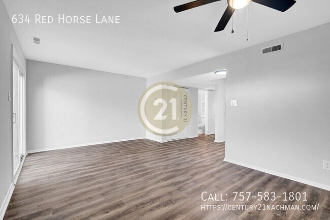 Building Photo - 634 Red Horse Ln