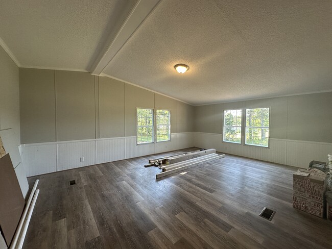 Building Photo - 796 Apple Orchard Rd