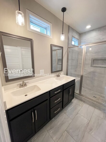 Building Photo - 4042 Ft Sumter Dr