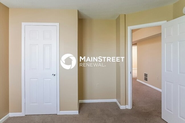 Building Photo - 3 Bedroom Pet-Friendly Home in Indianapoli...