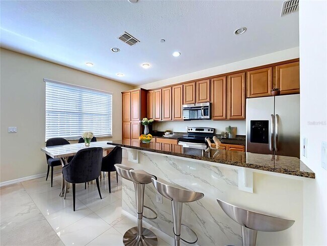 Building Photo - 10144 Arbor Run Dr